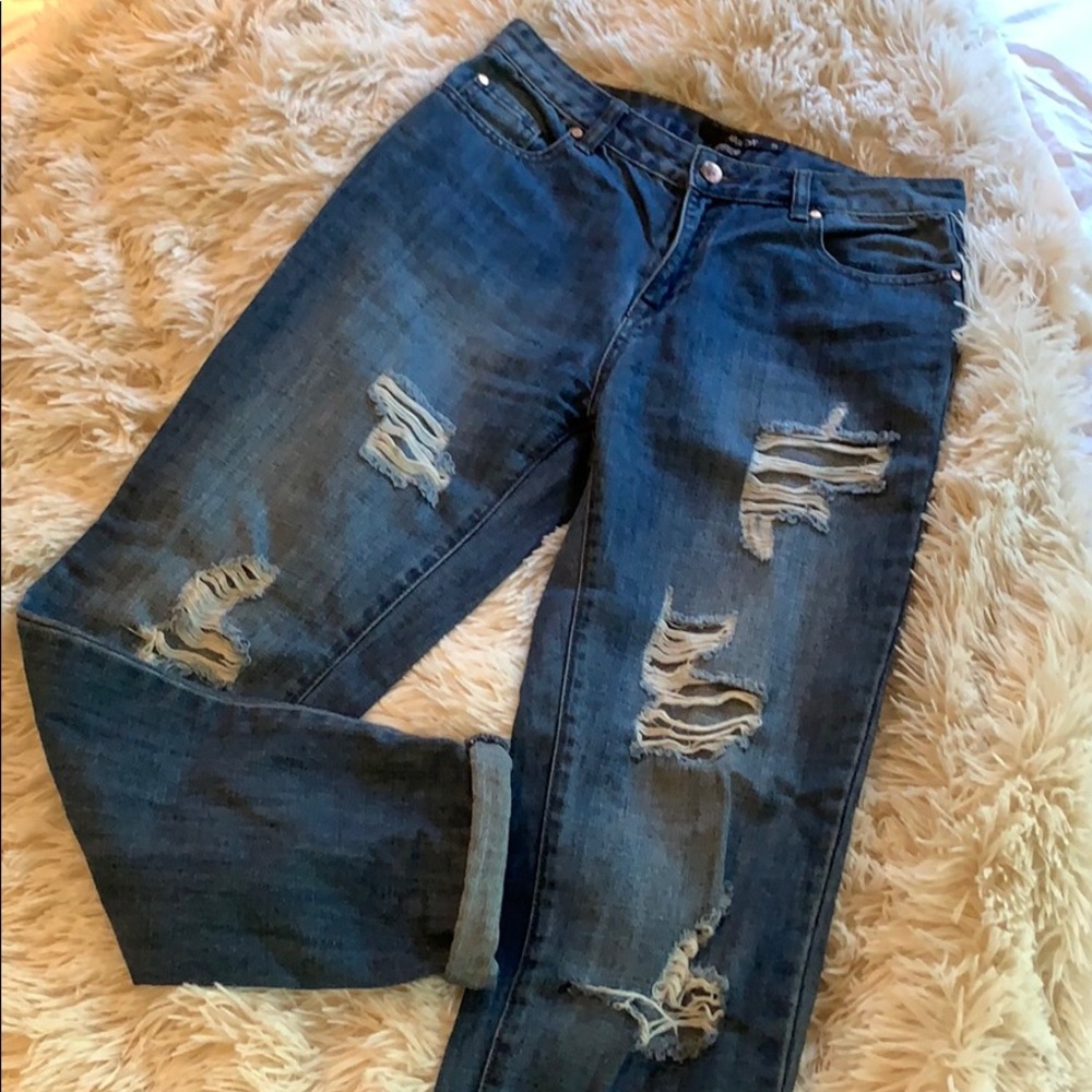 Ripped boyfriend jeans